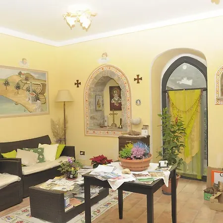 San Nicola לינה וארוחת בוקר Serramazzoni